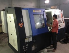 CNC Lathe Turning Machine